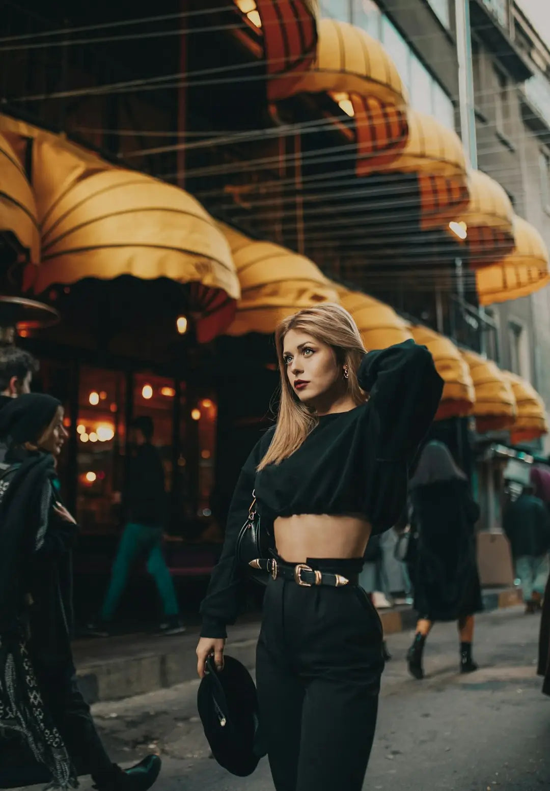 Street Wear Inspired Hairstyles and Accessories: Elevate Your Look
